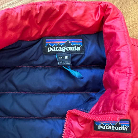 Red Patagonia puffer - Picture 2 of 4